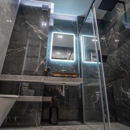 Apartament W Cieplicach Comfort 옐레니아구라 외부 사진