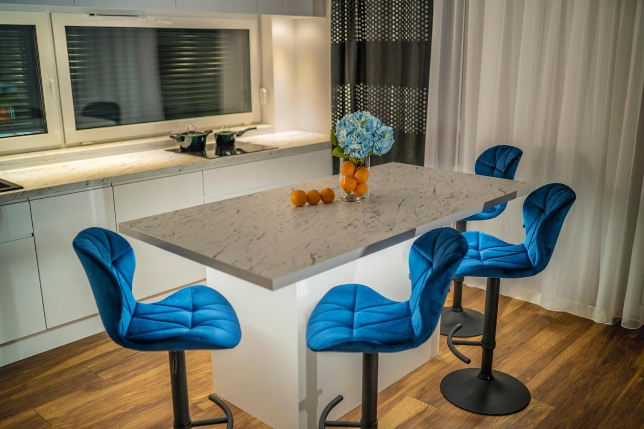 Apartament W Cieplicach Comfort 옐레니아구라 외부 사진